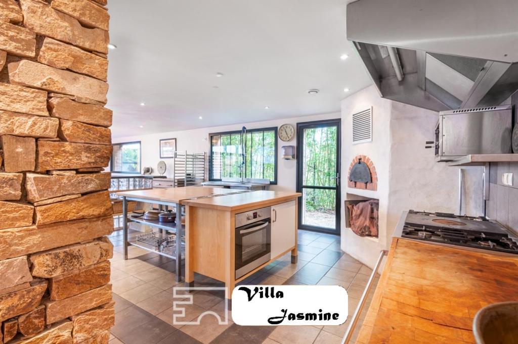 Somptueuse Villa Jasmine Saint-Meen-le-Grand Exterior photo